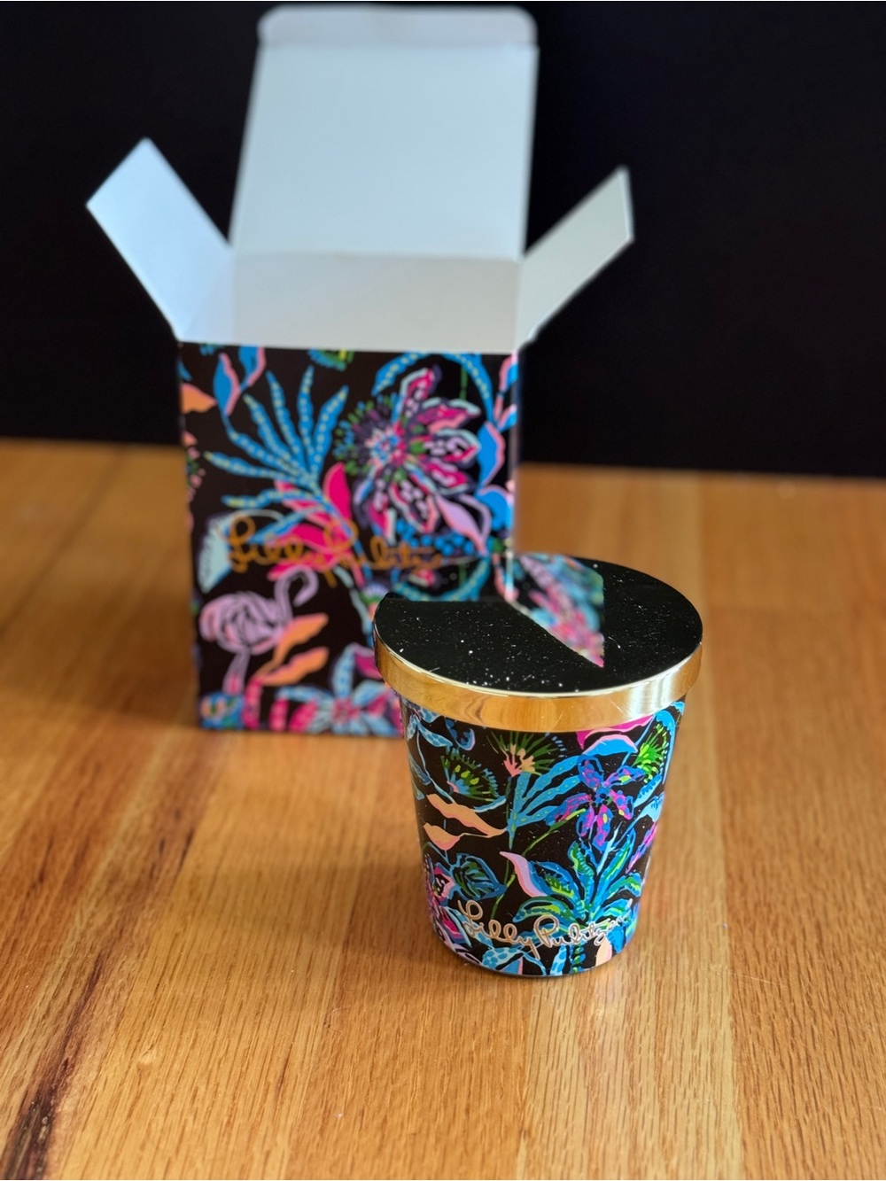 Lilly Pulitzer Candle with Gift Box NWT